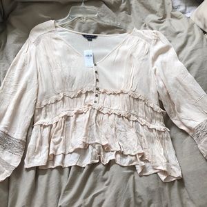 American eagle ivory blouse